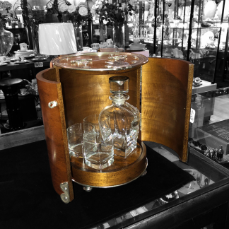 Bar redondo.
