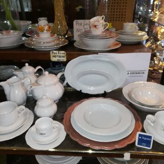Juego de porcelana.