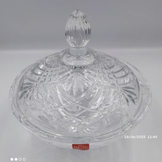 Bombonera de cristal.