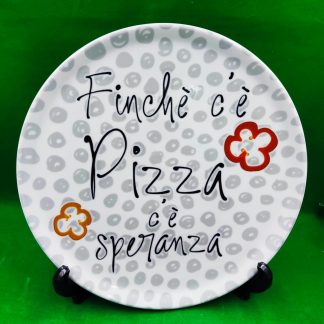 Plato de pizza.